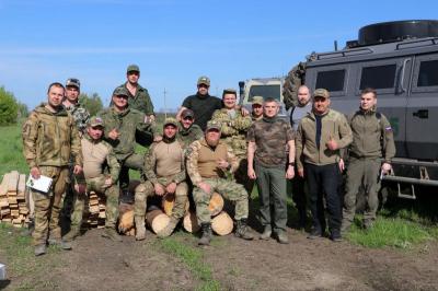 Энергетики на передовой поздравили бойцов с наступающим Днём Победы